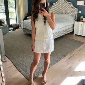 [SOLD] Abercrombie white sweater boatneck sleeveless